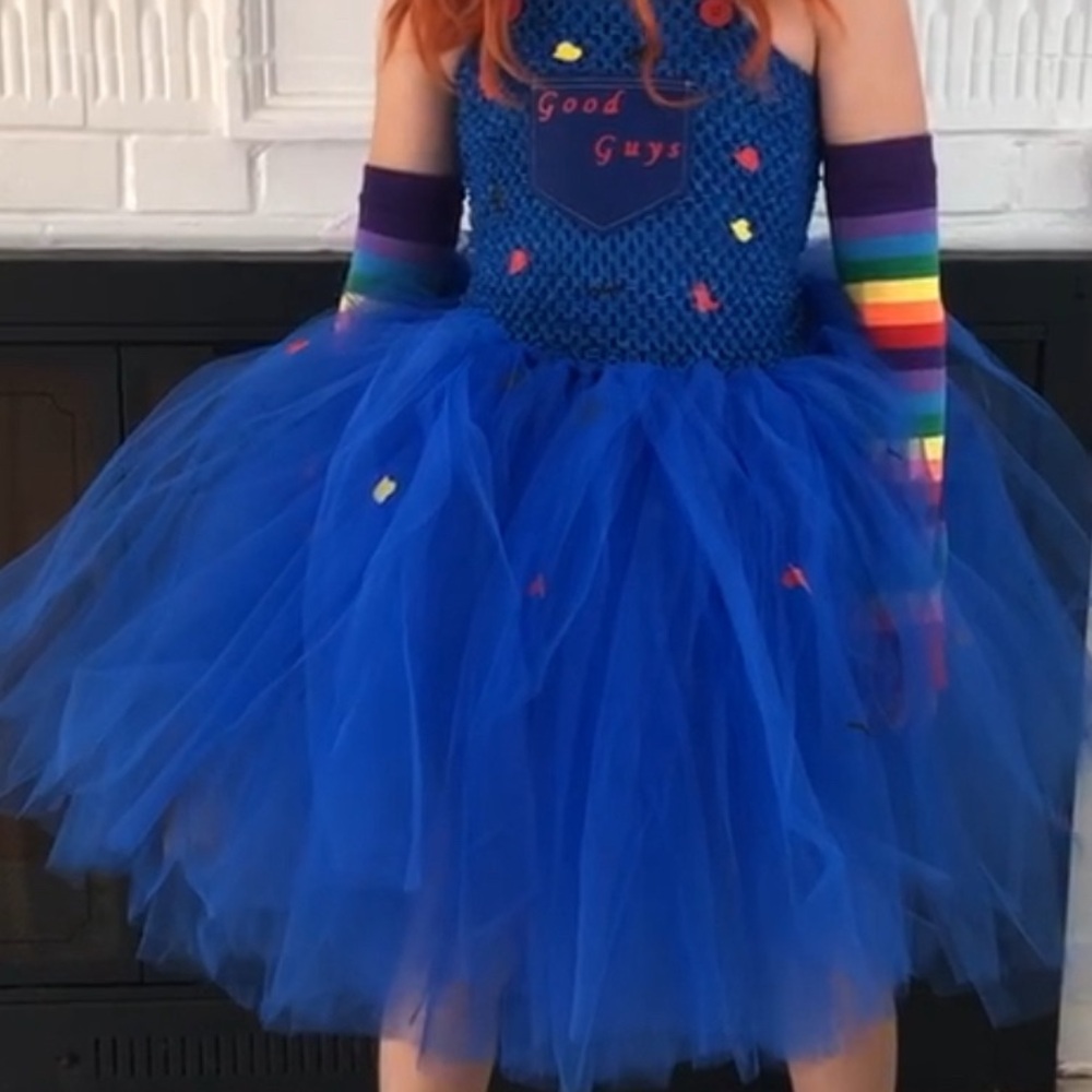 Girl Chucky costume.